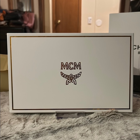 MCM Congniac Monogram Envelope Clutch - Picture 5 of 5